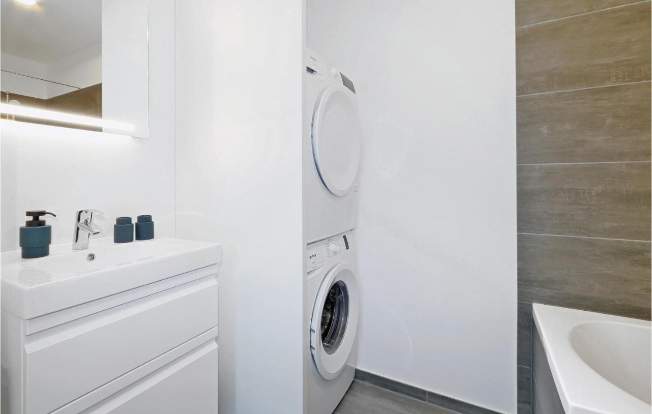2 Bedroom Cozy Apartment In Lembruch-Duemmer See Ngoại thất bức ảnh